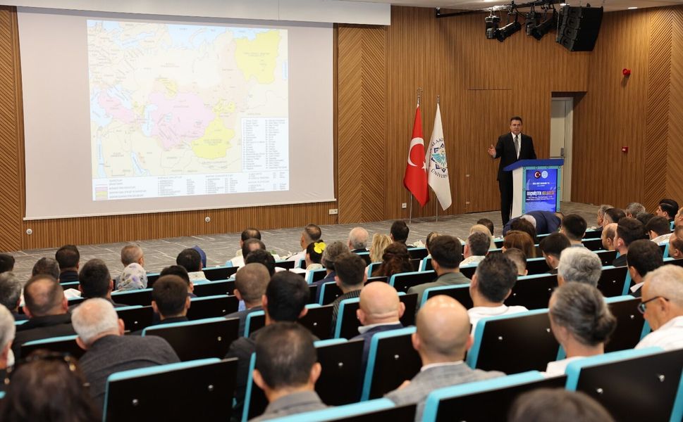 ALKÜ’de ilk ders: Geçmişten geleceğe Türk Dünyası