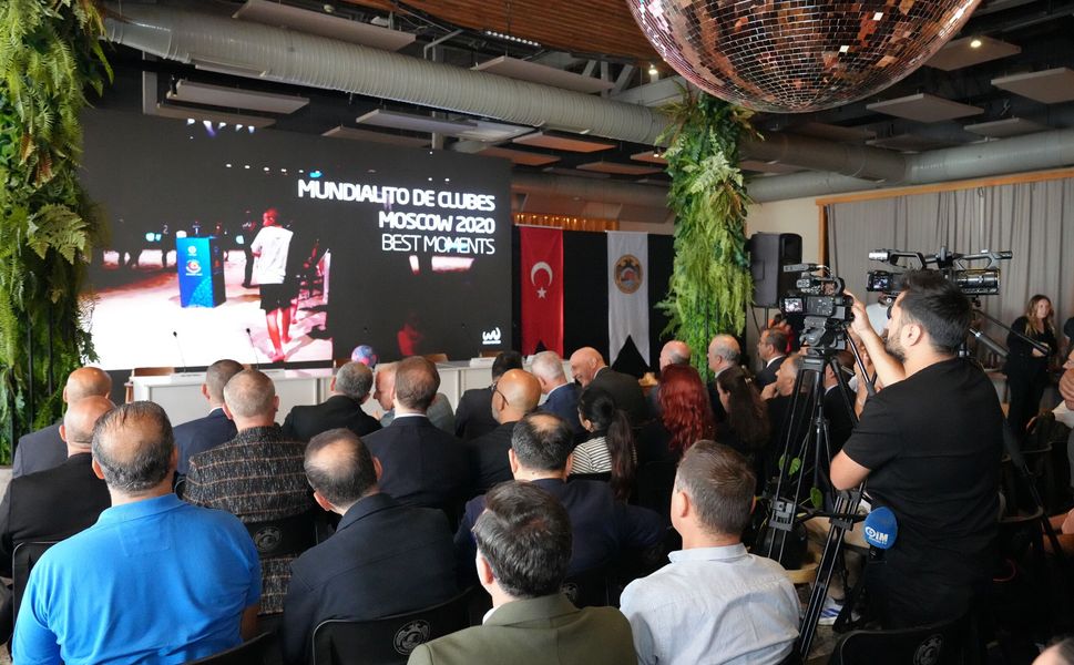 Dünya plaj futbolu Alanya'ya geri dönüyor