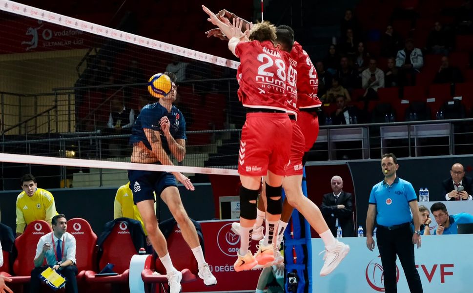 Alanya Belediyespor, Fenerbahçe Medicana’ya 3-0 mağlup oldu