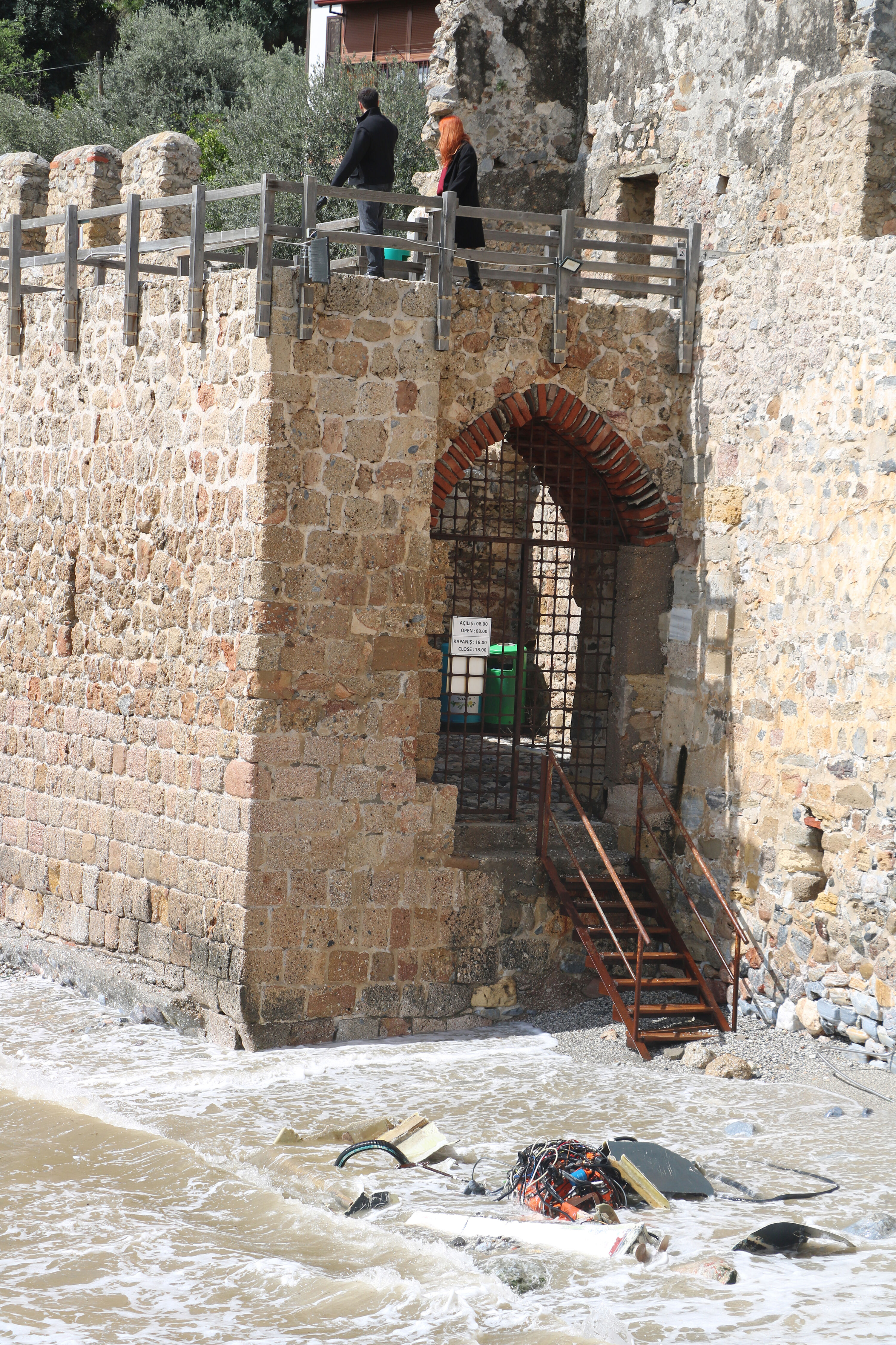 A L A B O R A O L A N B A L I K C I T E K N E S I N D E K I 2 K I S I 1234516 367129