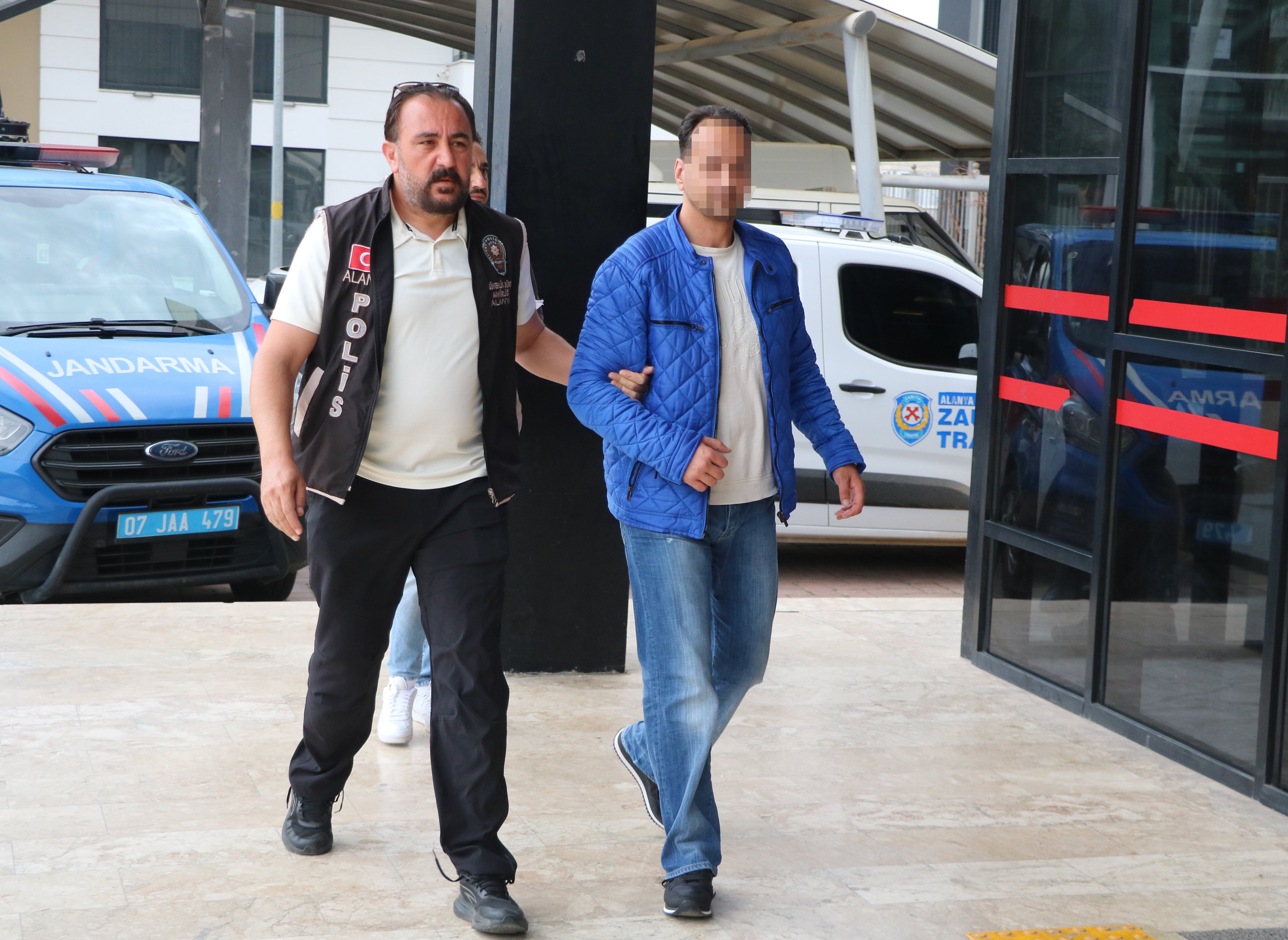 Alanya'da Cumhurbaşkanına hakaret, halkı kin ve düşmanlığa sevkten tutuklandı