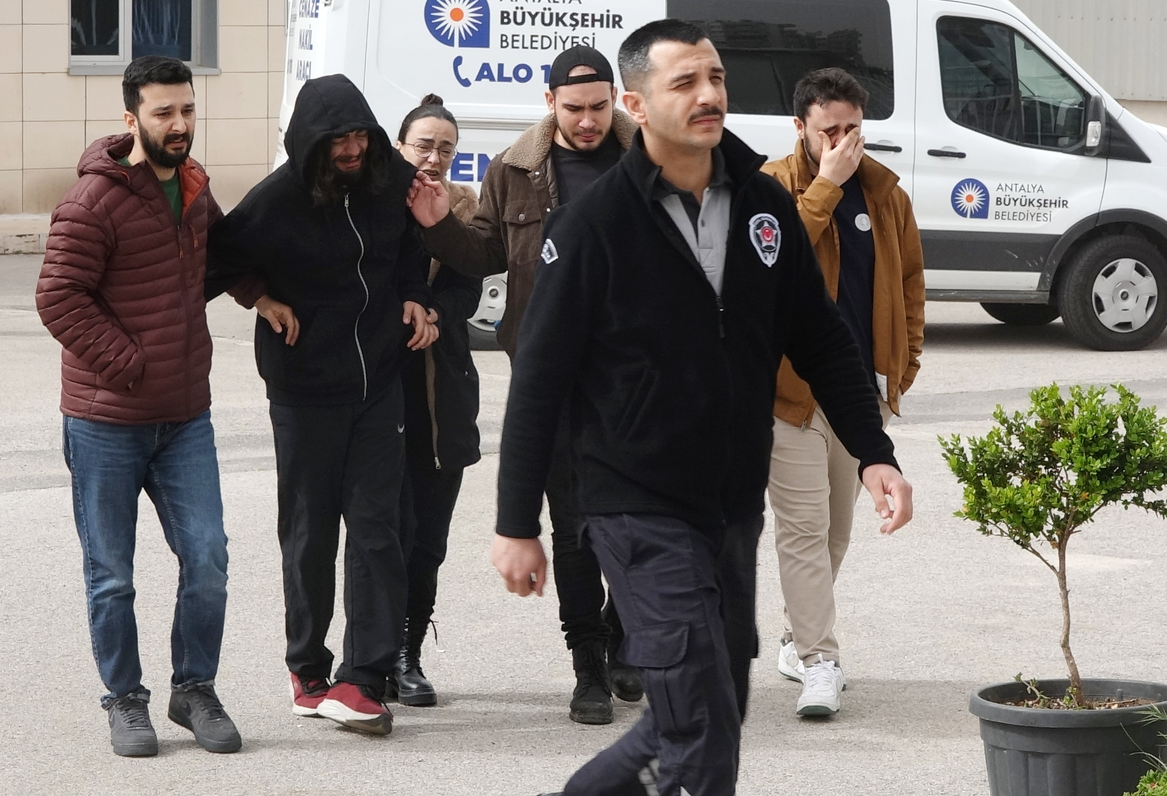 K A Z A D A O L E N K I Z I N I N C E N A Z E S I N I G O Z Y A S L A 1242567 369691