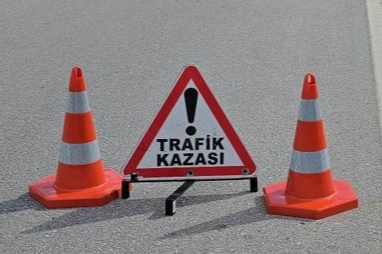 Alanya'da otomobil-motosiklet çarpıştı: 2 yaralı
