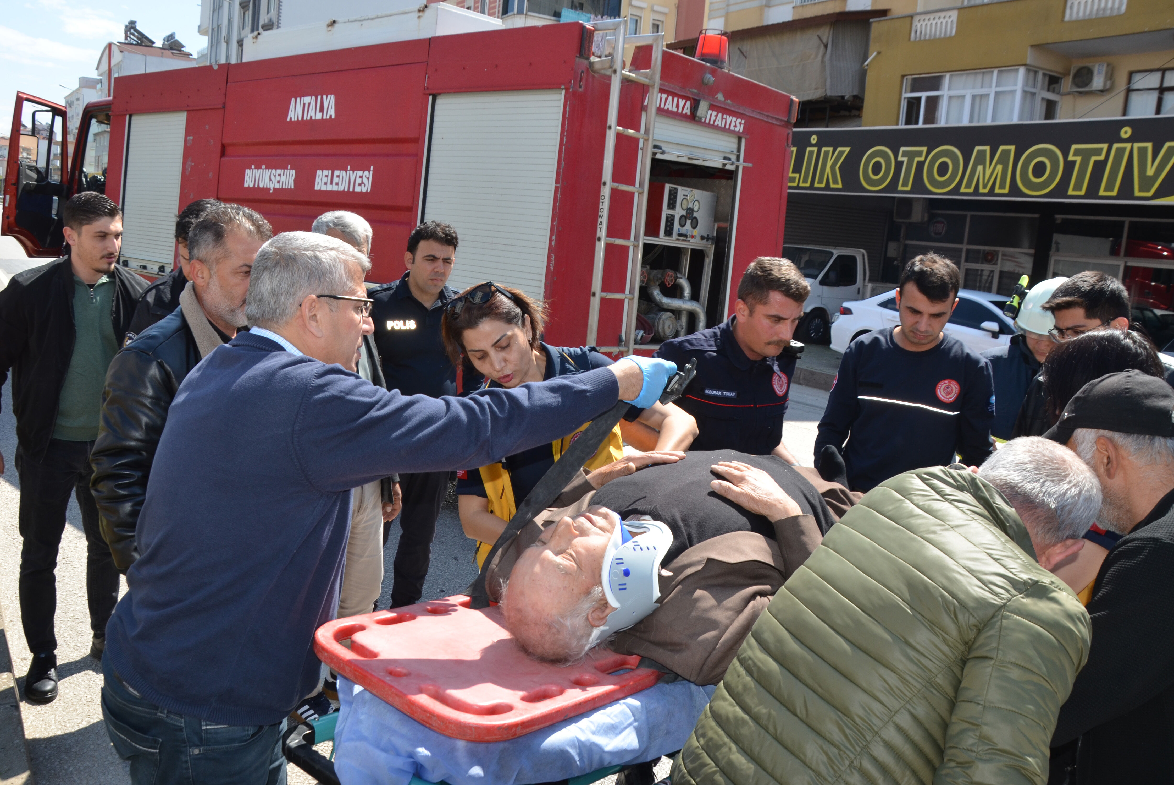 T U R M I N I B U S U Y L E O T O M O B I L C A R P I S T I 2 Y A R 1247313 371077