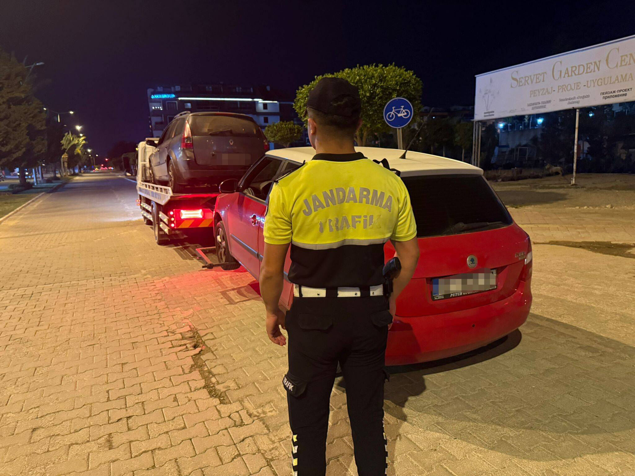 Alanya'da korsan taşımacılığa 834 bin lira ceza