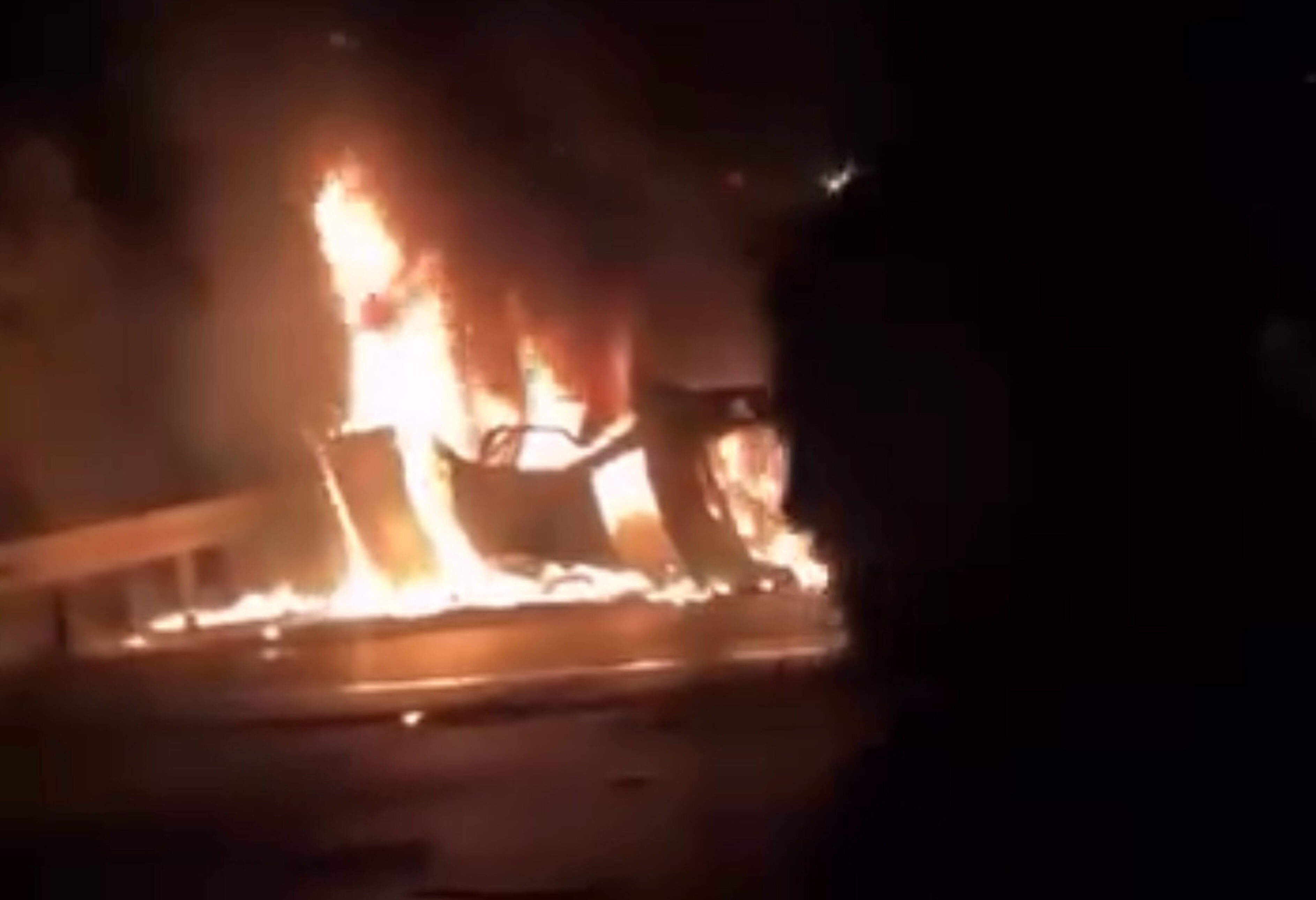 Alanya'da takla atan otomobil alev aldı: 2 ölü, 3 ağır yaralı