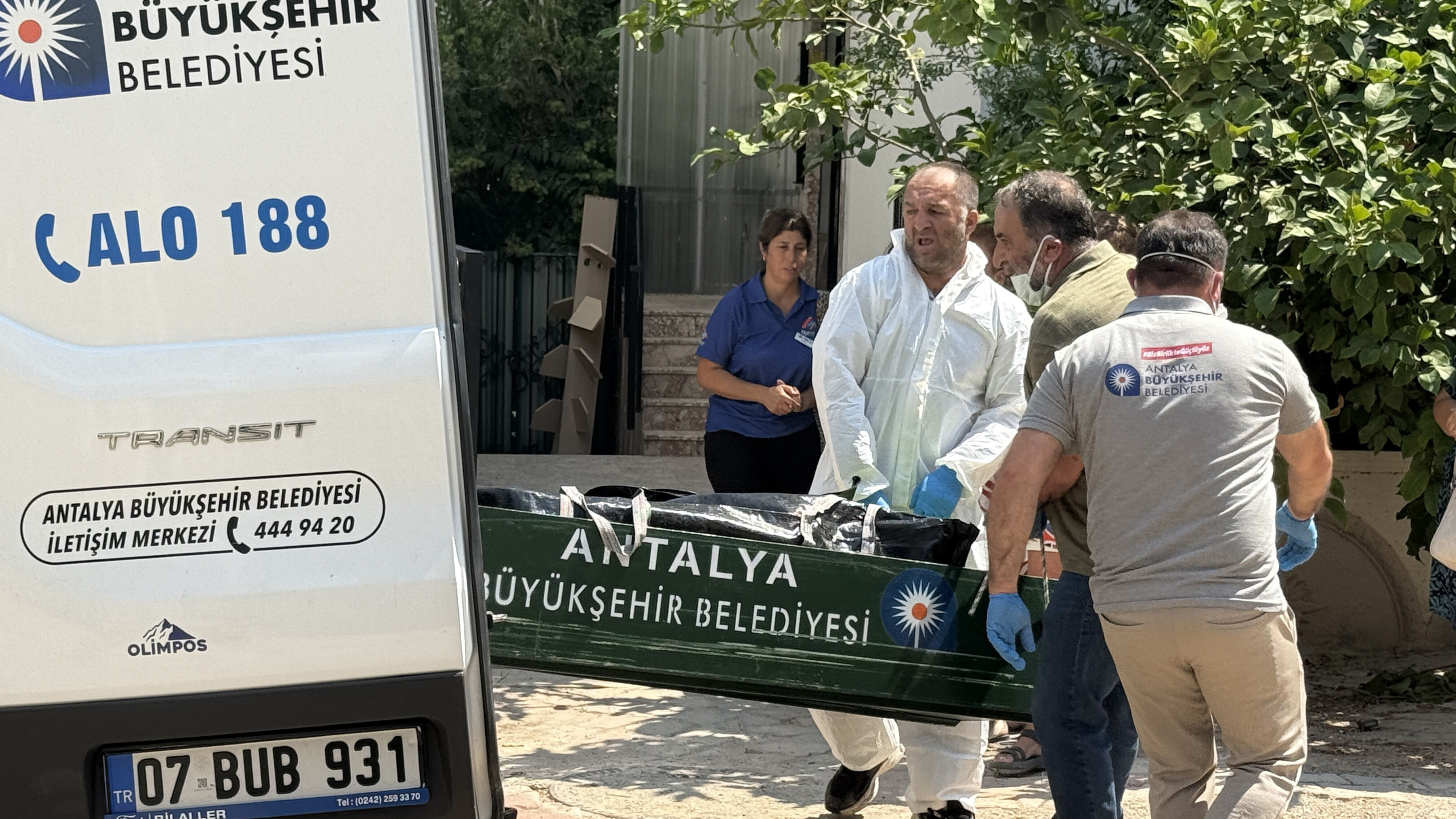 Antalya'da yalnız yaşayan Gültekin Turhan evinde ölü bulundu