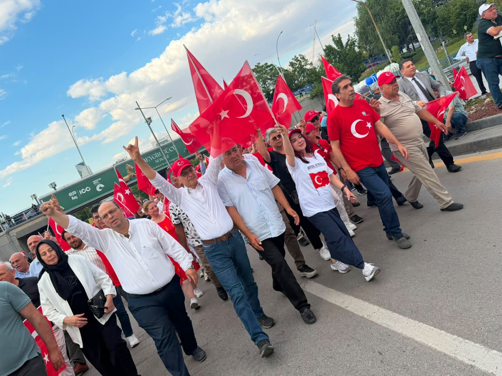 İyi̇ Parti Alanya'dan Tandoğan Mitingine Güçlü Katılım