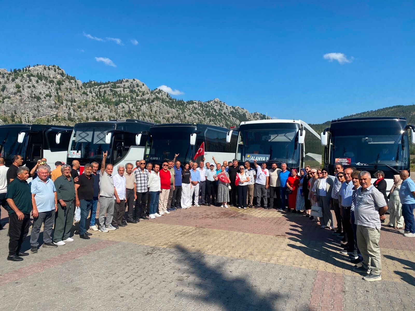 İyi̇ Parti Alanya'dan Tandoğan Mitingine Güçlü Katılım2