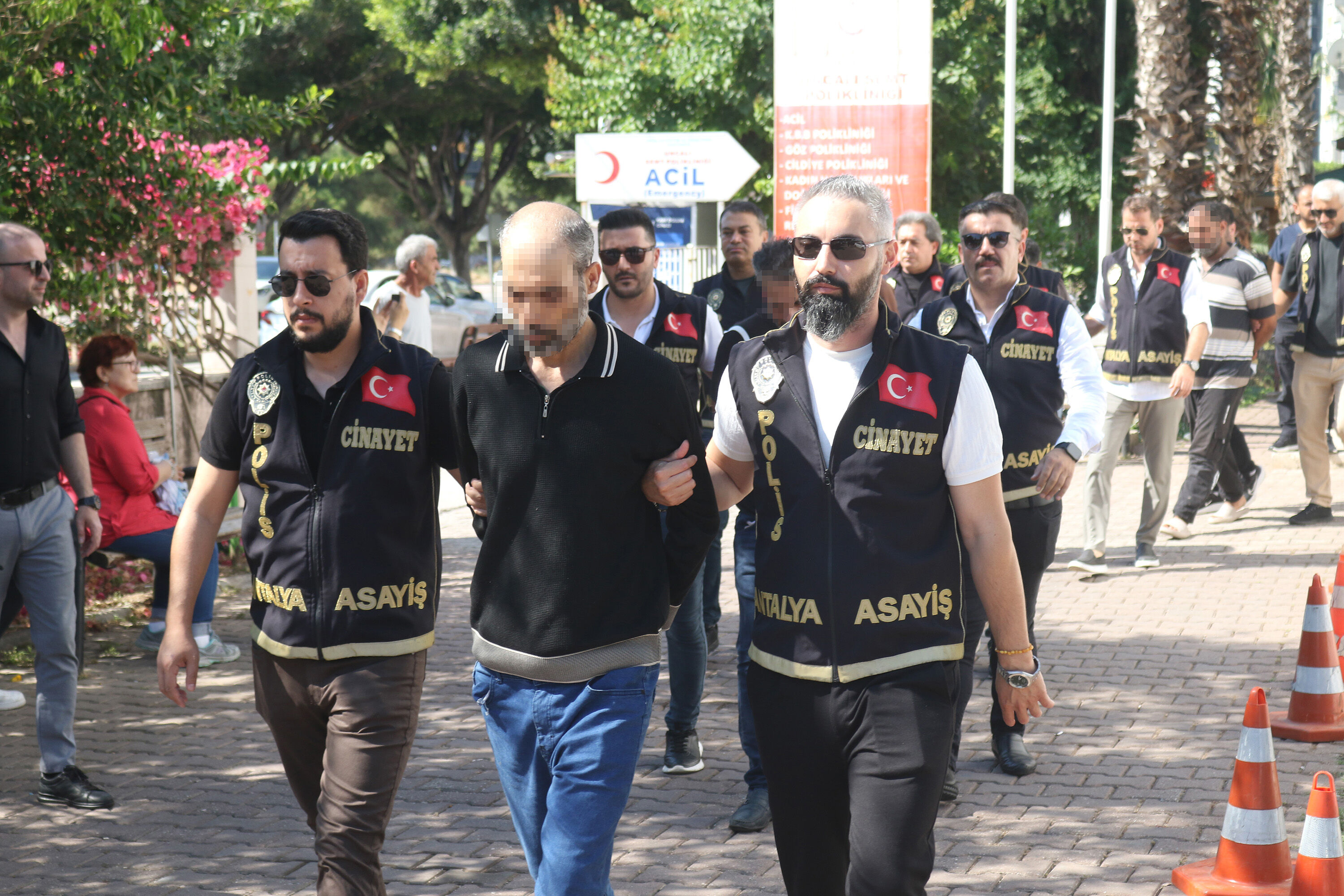Antalya'da öldürüldüğü 12 yıl sonra ortaya çıktı: 5 şüpheli adliyede