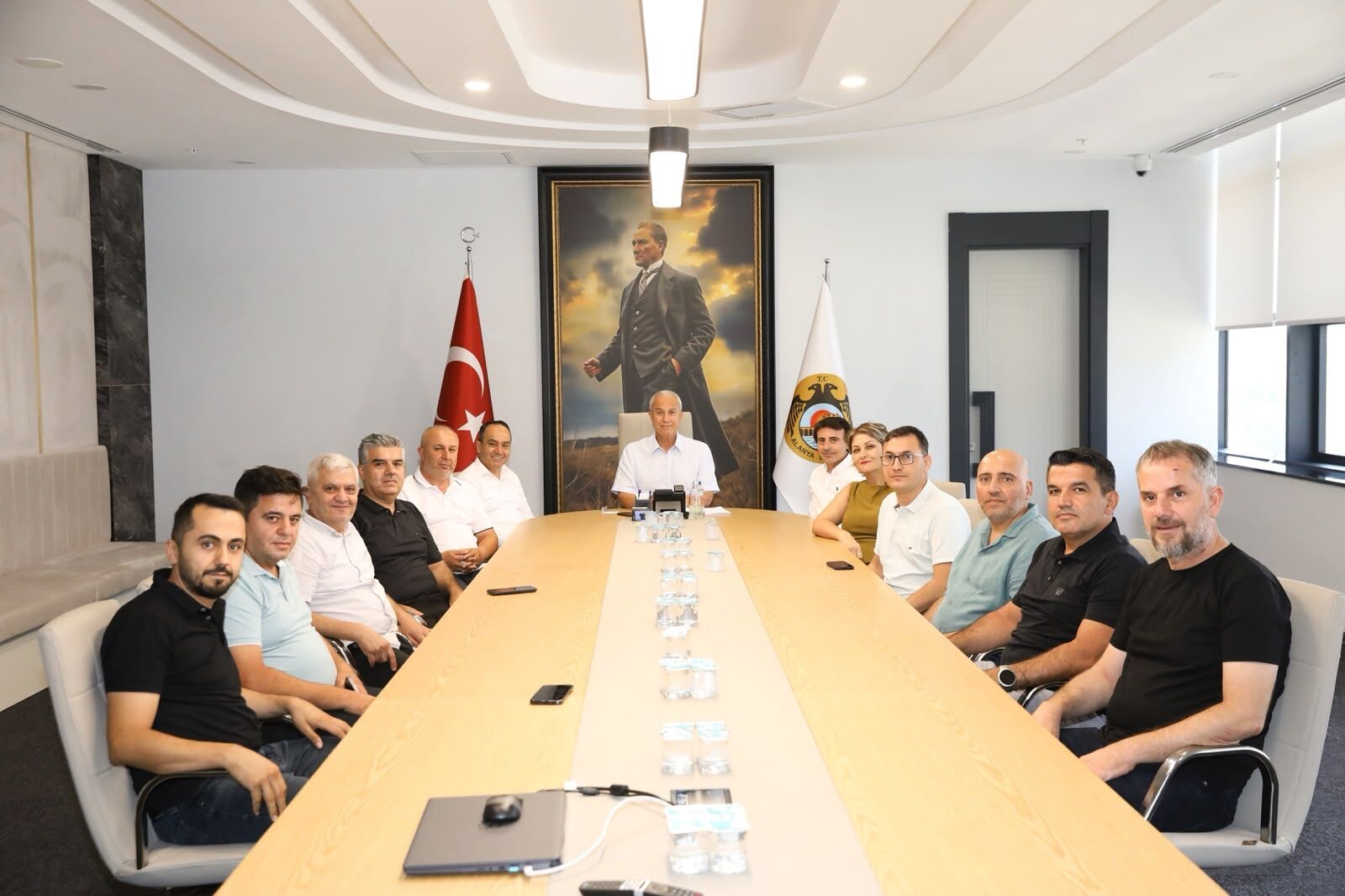 Alanya esnafı belediyeden destek istedi: Vizyoner projeler masada