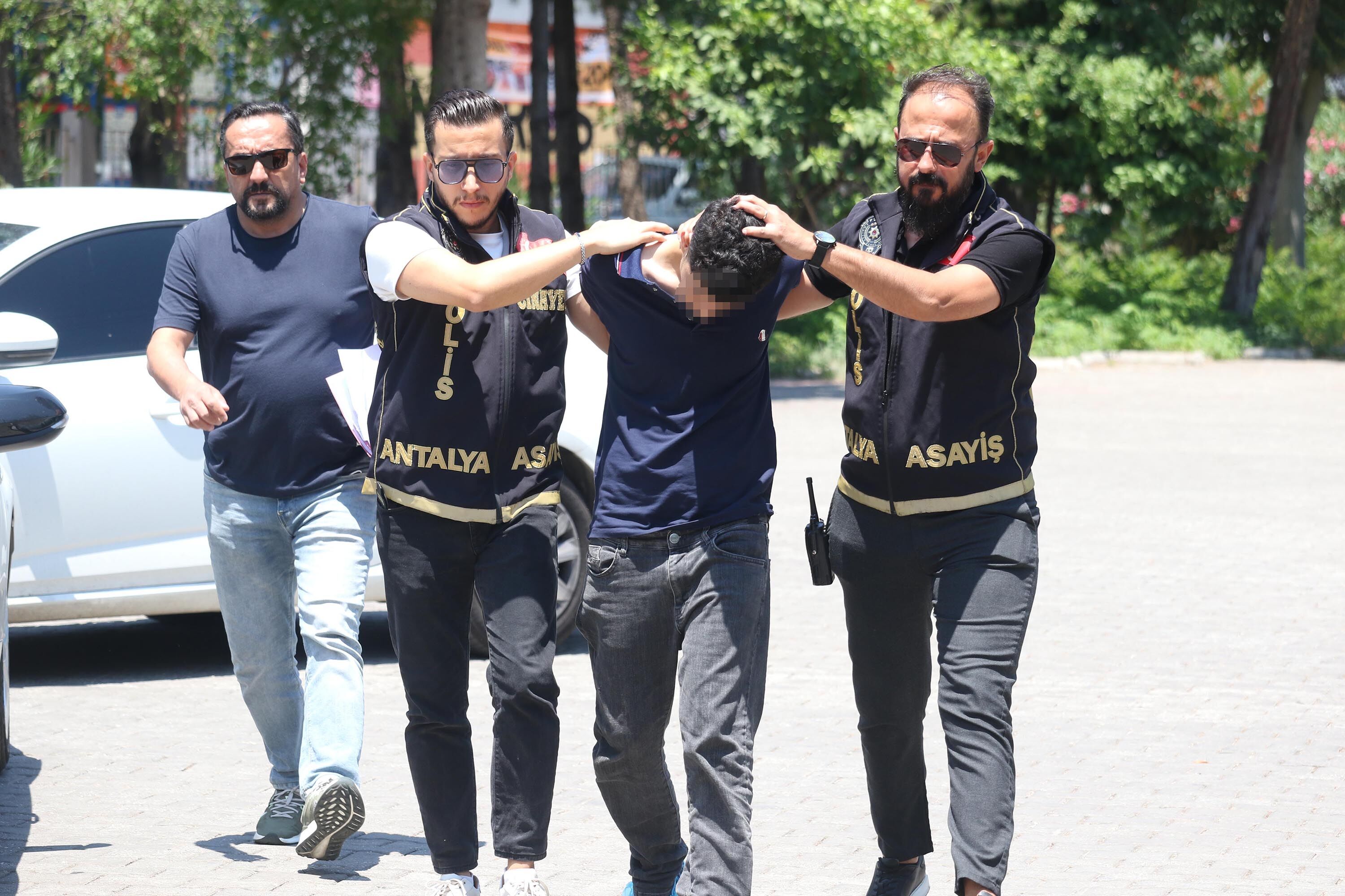 'İçlerine şeytan girdi' deyip, iki ablasını boğmaya kalkıştı