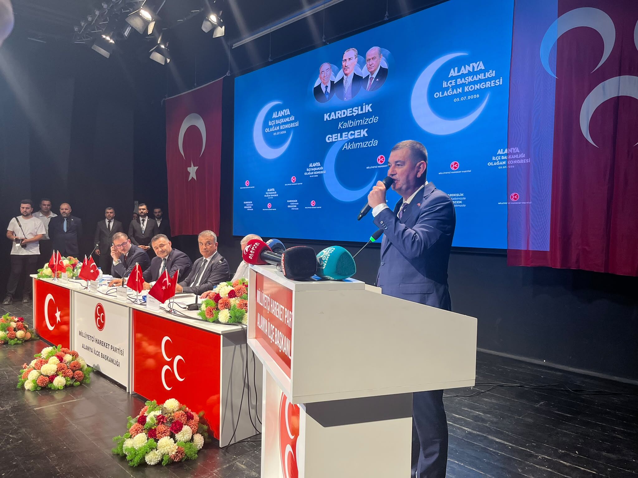 MHP Alanya’da Türkdoğan’ın listesi açıklandı: 64 Yönetim Kurulu, 82 İl Delegesi