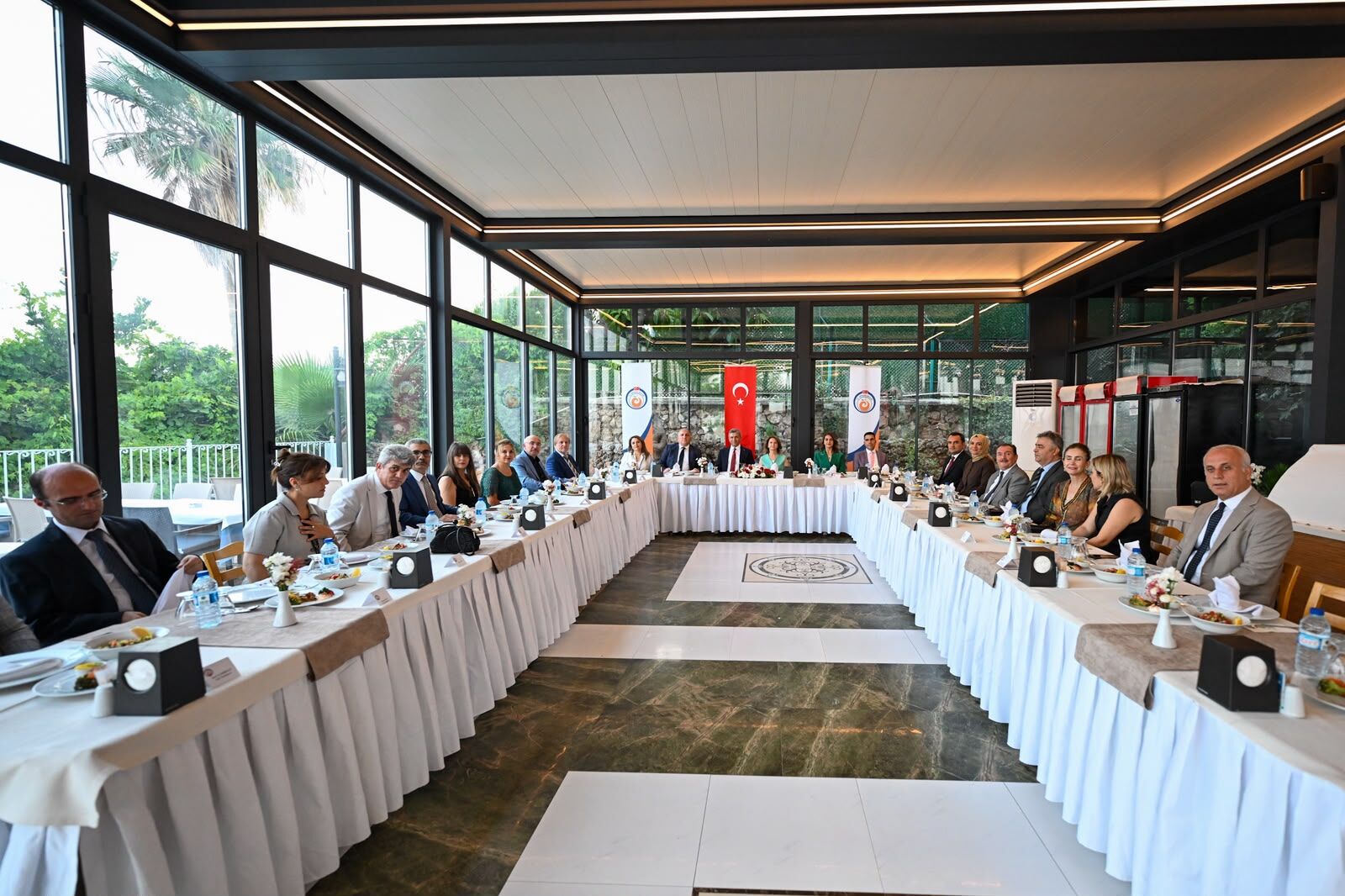 Antalya’da görev yeri değişen Mülki İdare Amirleri için veda programı