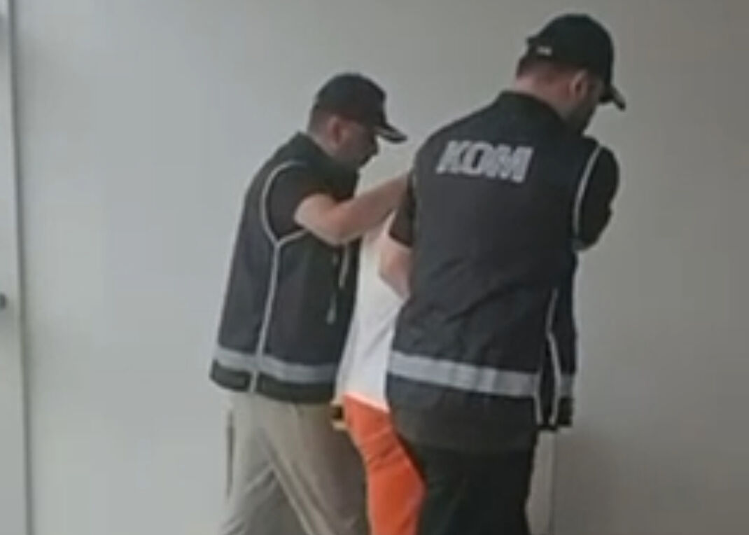 Alanya'da kırmızı bültenle aranan şüpheli yakalandı