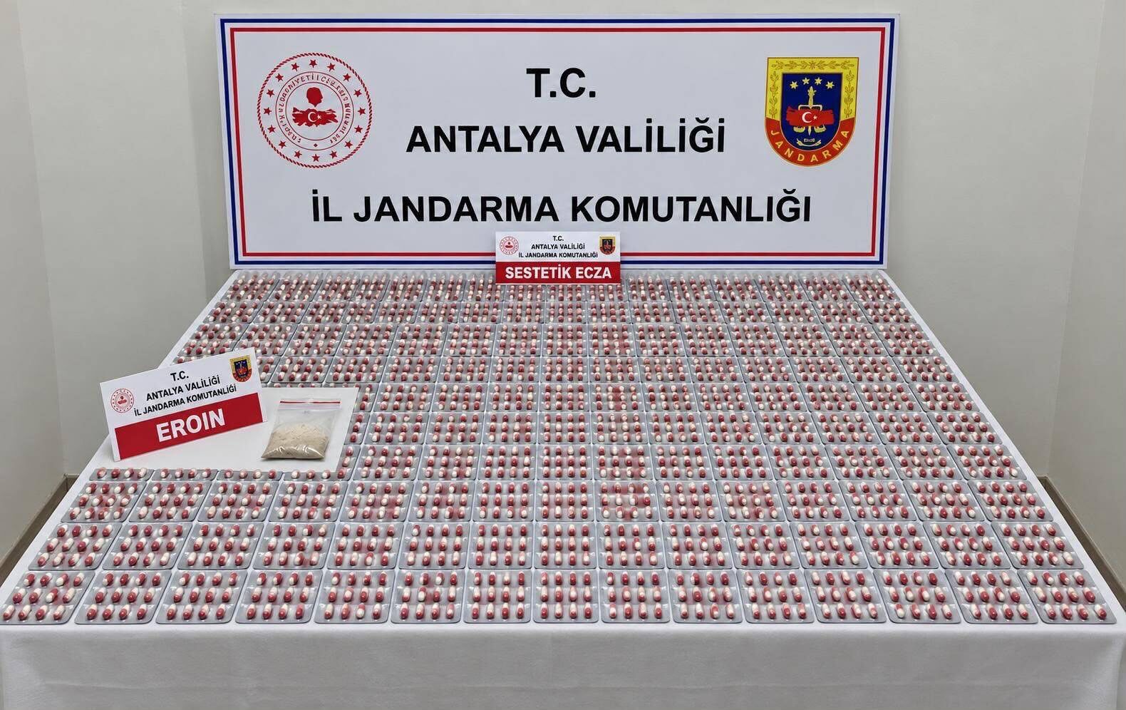 Antalya Kepez'e jandarma baskını