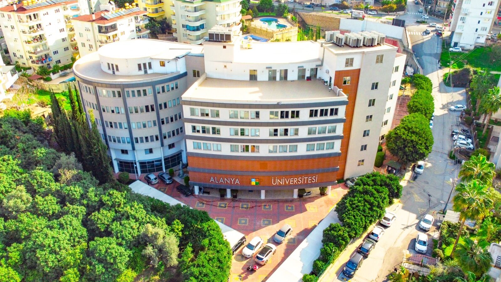 Alanya Üniversitesi’nde yeni öğrencilere oryantasyon programı gerçekleştirildi