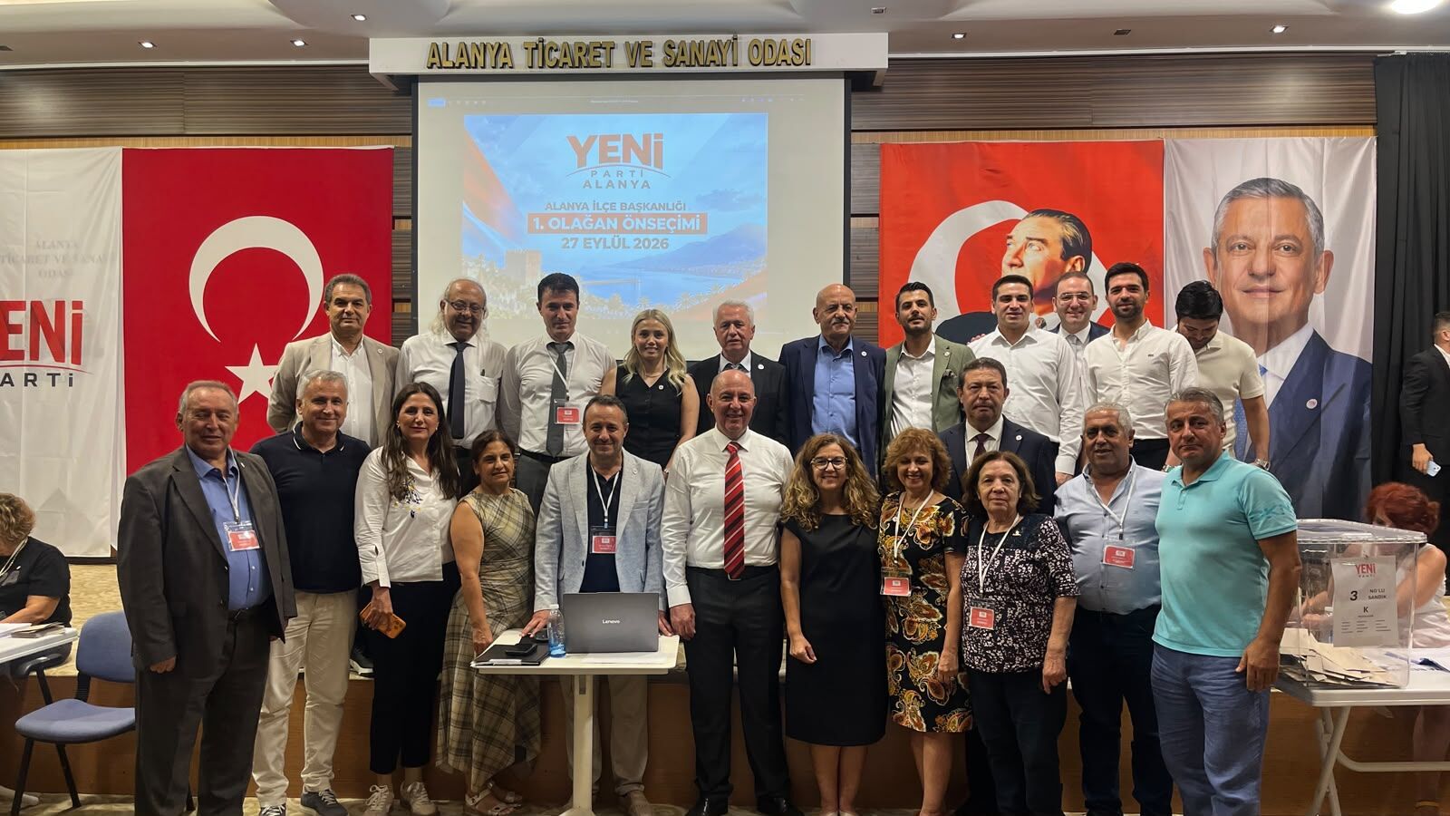YENİ Parti Alanya’da Bülent Kandemir yeniden İlçe Başkanı seçildi