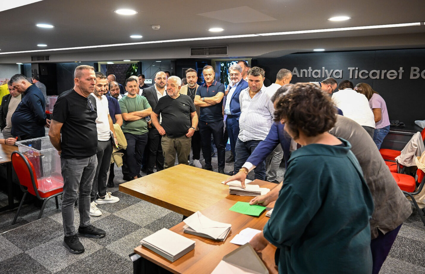 ATB'de seçimin ilk turu tamamlandı