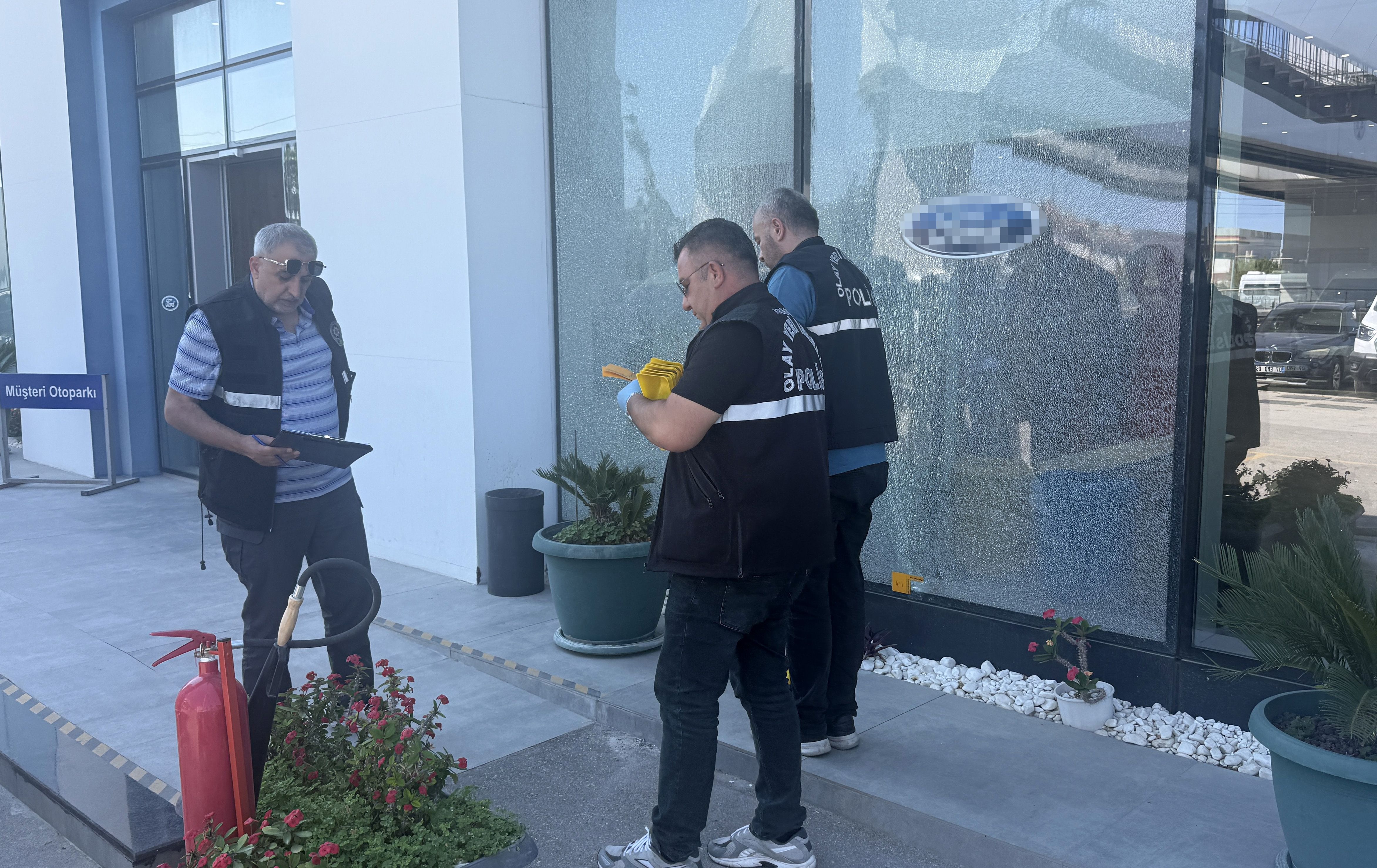Oto galeriye silahlı saldırıda 13 sanık hakkında iddianame hazırlandı